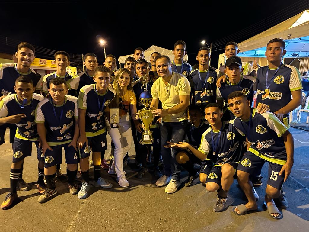 Secepi impulsiona esporte escolar em Patos do Piauí com apoio a campeonato e realização de obras