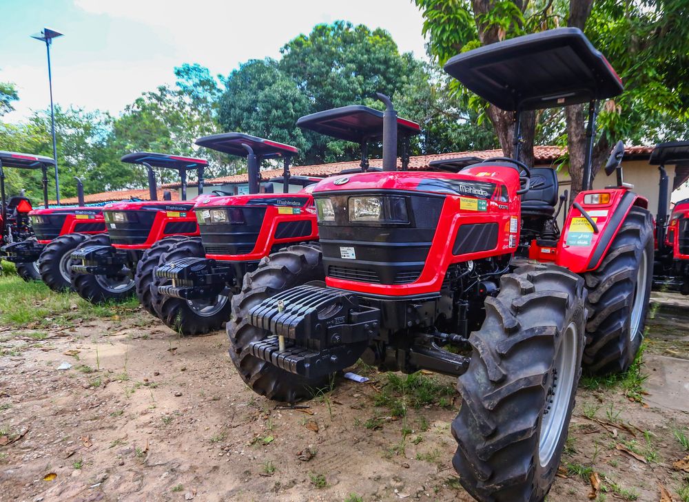 SAF entrega equipamentos agrícolas para Ipiranga e mais 21 municípios neste sábado (2)