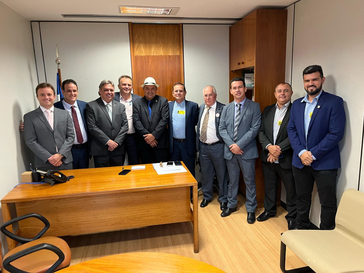 Deputado Federal Júlio Arcoverde reúne prefeitos em Brasília
