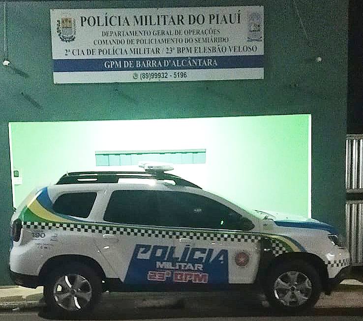 Homem é preso após matar colega de trabalho a golpes de faca em Barra D'Alcântara