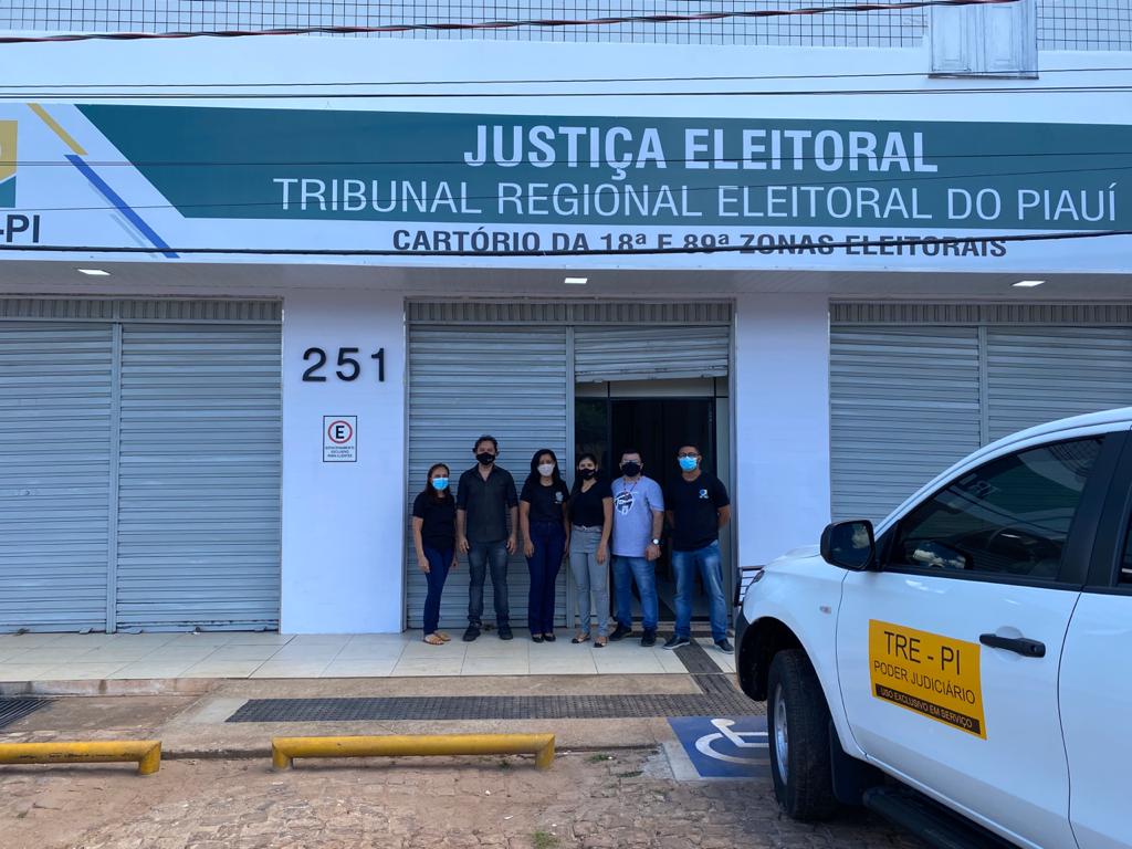 Cartórios eleitorais vão ter horário estendido no Piauí; dia 8 de maio encerra prazo para regularizar título de eleitor