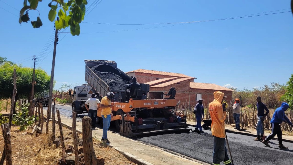 Prefeitura de Francinópolis avança com novas obras de pavimentação na Chapada do Brejo