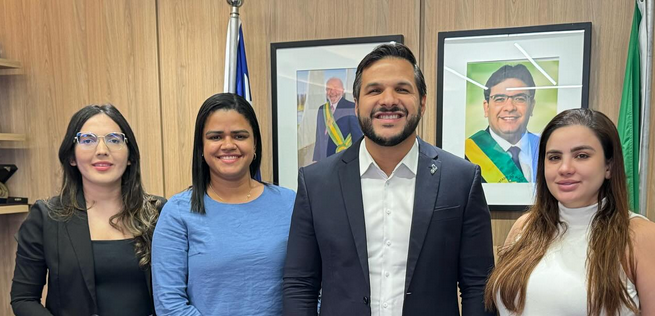Bárbara do Firmino participa de audiência com secretário de Educação e vereadores