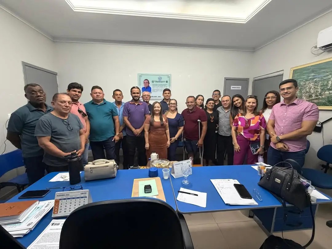 Prefeitura de São Félix do Piauí realiza reunião para alinhamento das ações de gestão