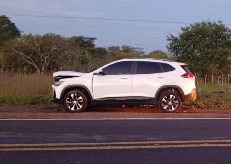Colis&atilde;o frontal deixa duas pessoas feridas na BR-316 em Elesb&atilde;o Veloso