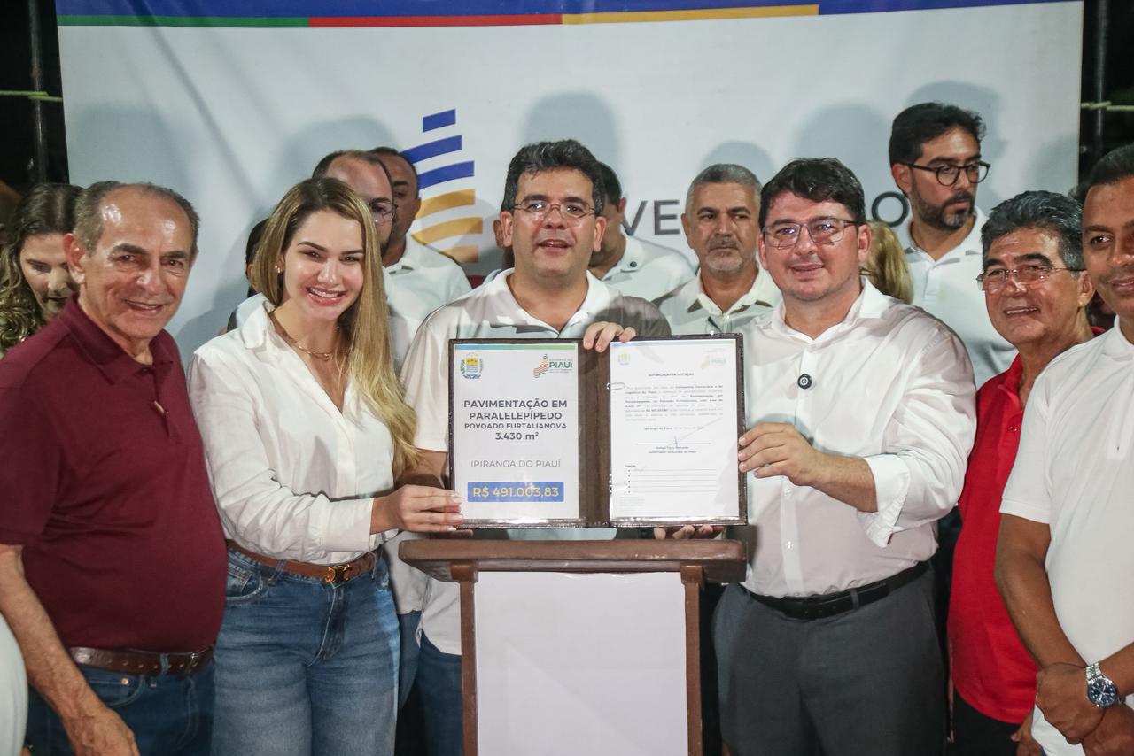 Em Ipiranga do Piau&iacute;, Rafael Fonteles inaugura asfalto e anuncia novas obras de mobilidade e lazer