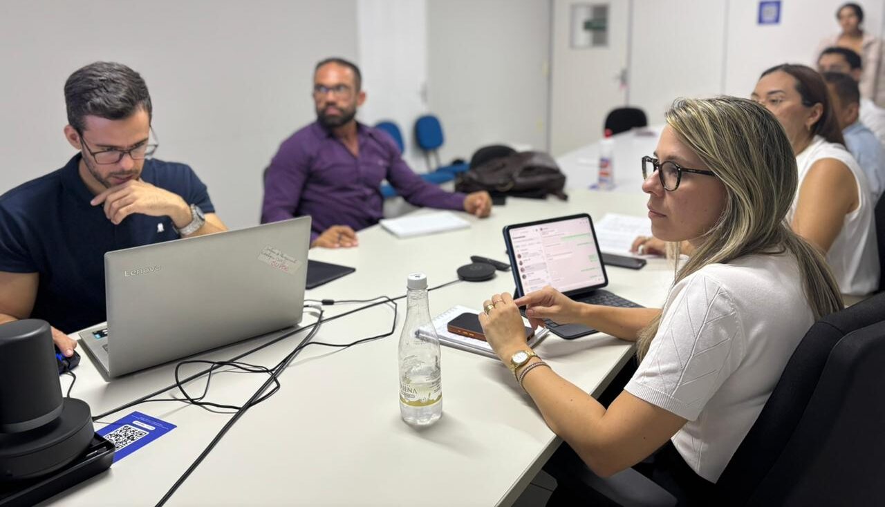 Picos estuda implanta&ccedil;&atilde;o do Or&ccedil;amento Participativo Municipal com apoio da Seplan