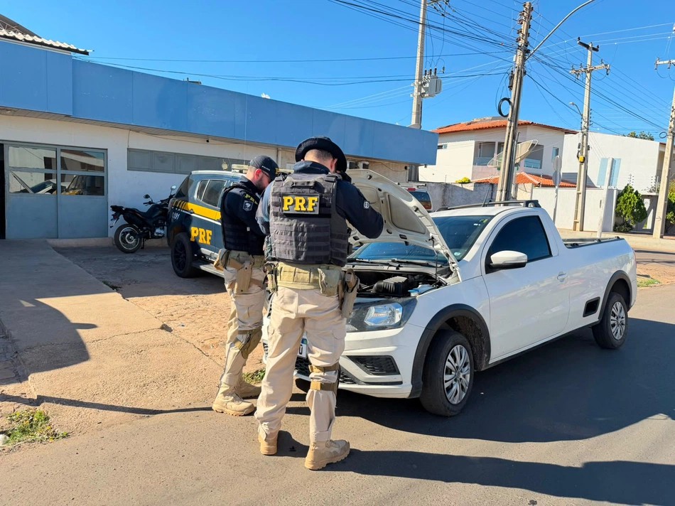 Caminhonete roubada no Rio Grande do Norte &eacute; recuperada pela PRF em Picos