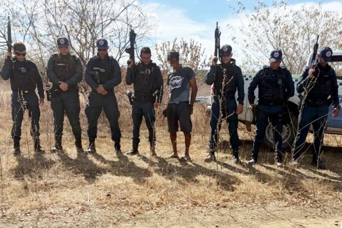 Suspeito de roubos e amea&ccedil;as &eacute; preso pela PM na zona rural de Elesb&atilde;o Veloso