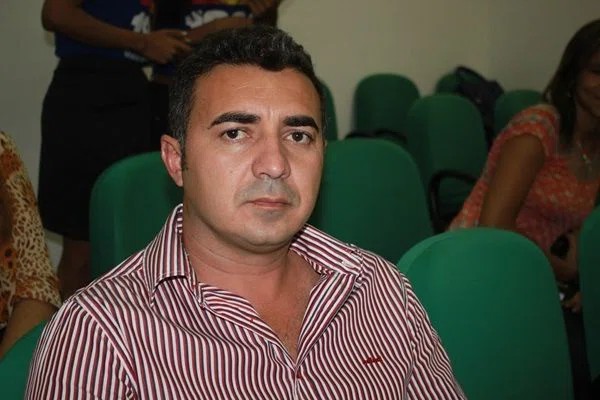 Juiz condena ex-prefeito de Prata do Piau&iacute; a devolver R$ 111 mil por n&atilde;o concluir obra com recursos federais