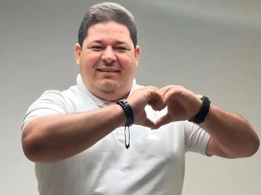 Leonardo Nogueira anuncia desfilia&ccedil;&atilde;o do PT em Valen&ccedil;a do Piau&iacute;