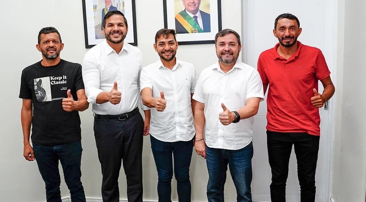 Lideran&ccedil;as de Pimenteiras tratam de demandas do munic&iacute;pio com Washington Bandeira