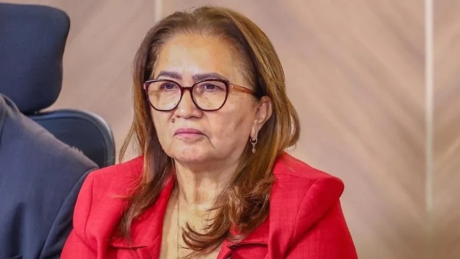 Justi&ccedil;a cassa mandatos da prefeita de Pimenteiras e vice por abuso de poder