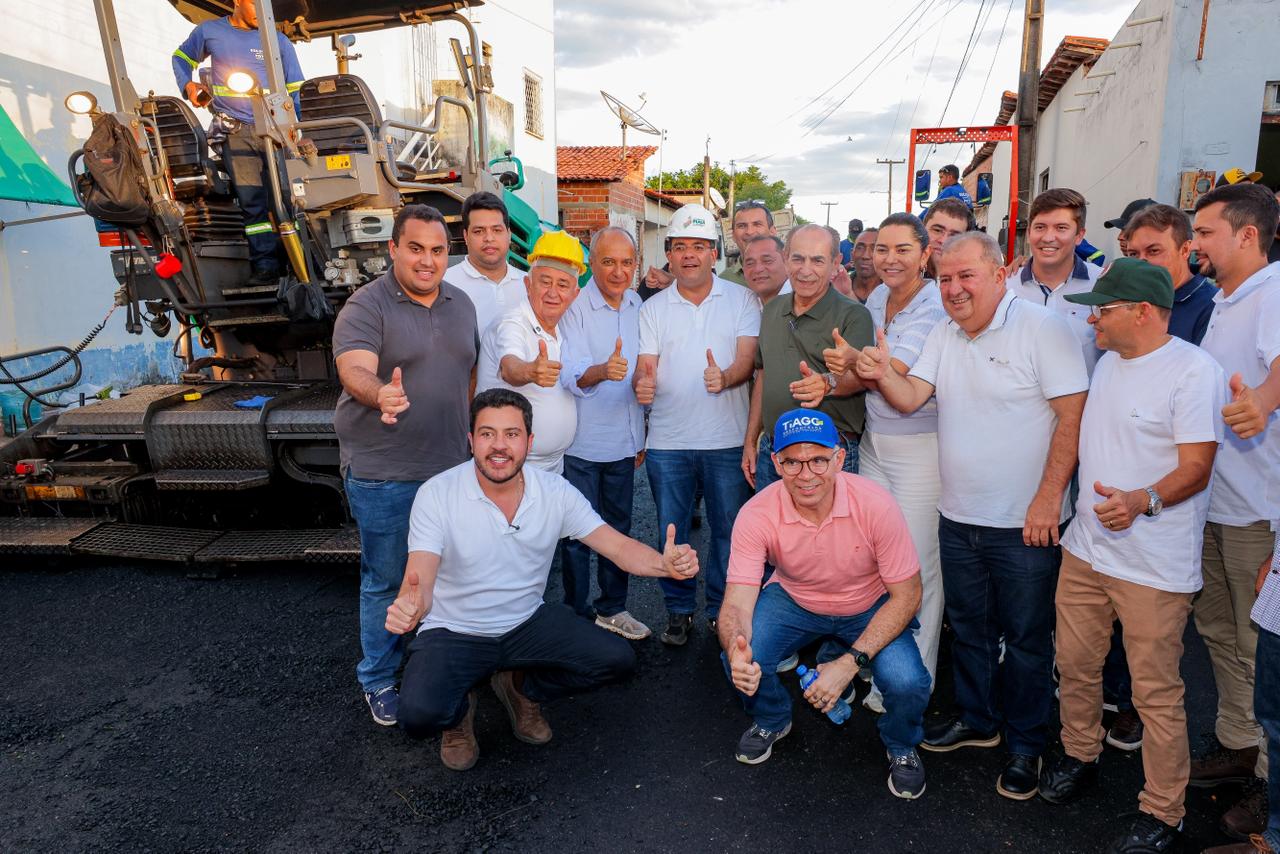 Rafael Fonteles visita obras em S&atilde;o Jo&atilde;o da Serra e reafirma compromisso com nova rodovia at&eacute; Santa Cruz dos Milagres