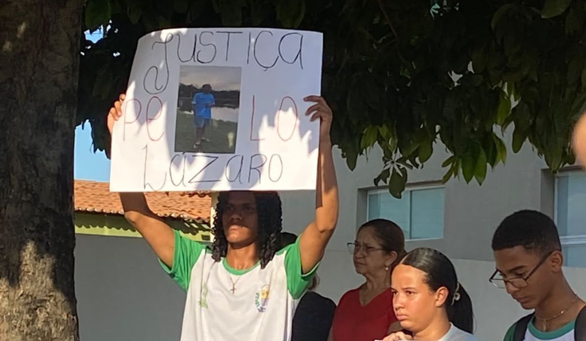 Caso L&aacute;zaro provoca revolta e leva estudantes &agrave;s ruas em Valen&ccedil;a do Piau&iacute;