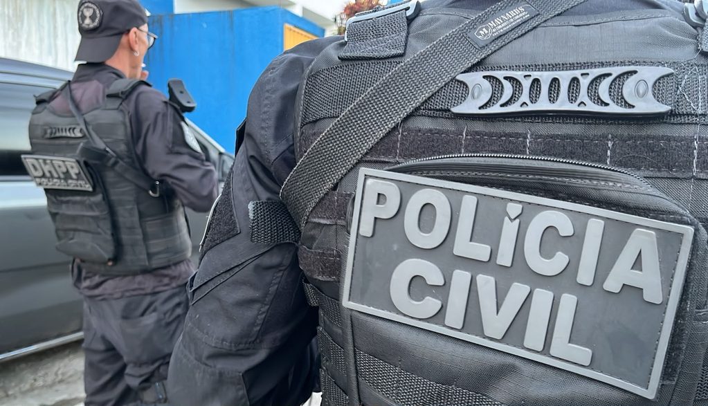Homem com mandado de pris&atilde;o em aberto &eacute; detido com drogas e arma em cidade da regi&atilde;o de Valen&ccedil;a