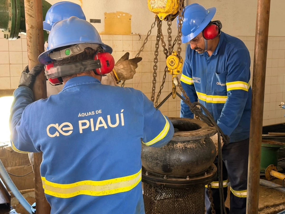 &Aacute;guas do Piau&iacute; refor&ccedil;a abastecimento em Santa Cruz dos Milagres com equipamentos